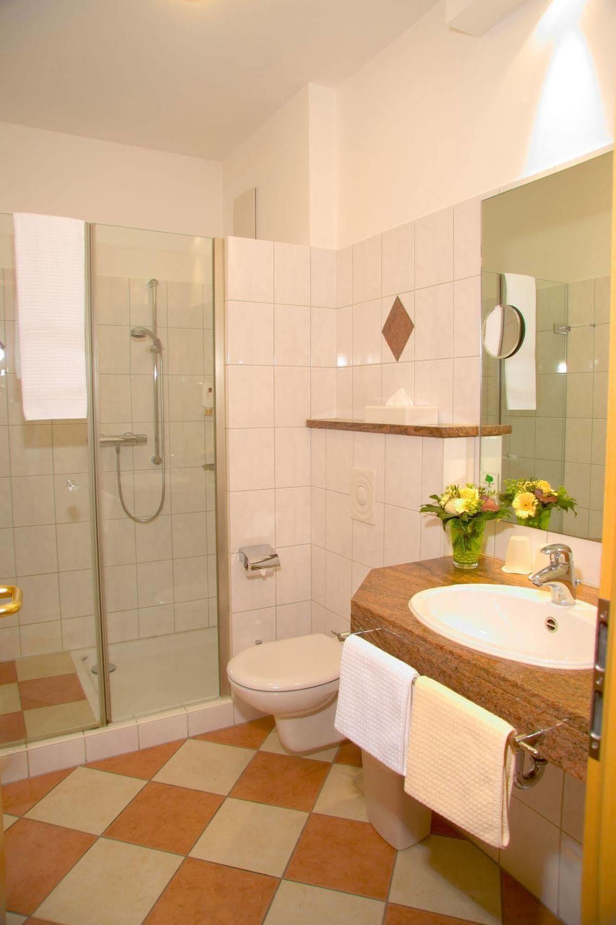 Hotel & Apartments Leugermann Ibbenbüren Екстериор снимка